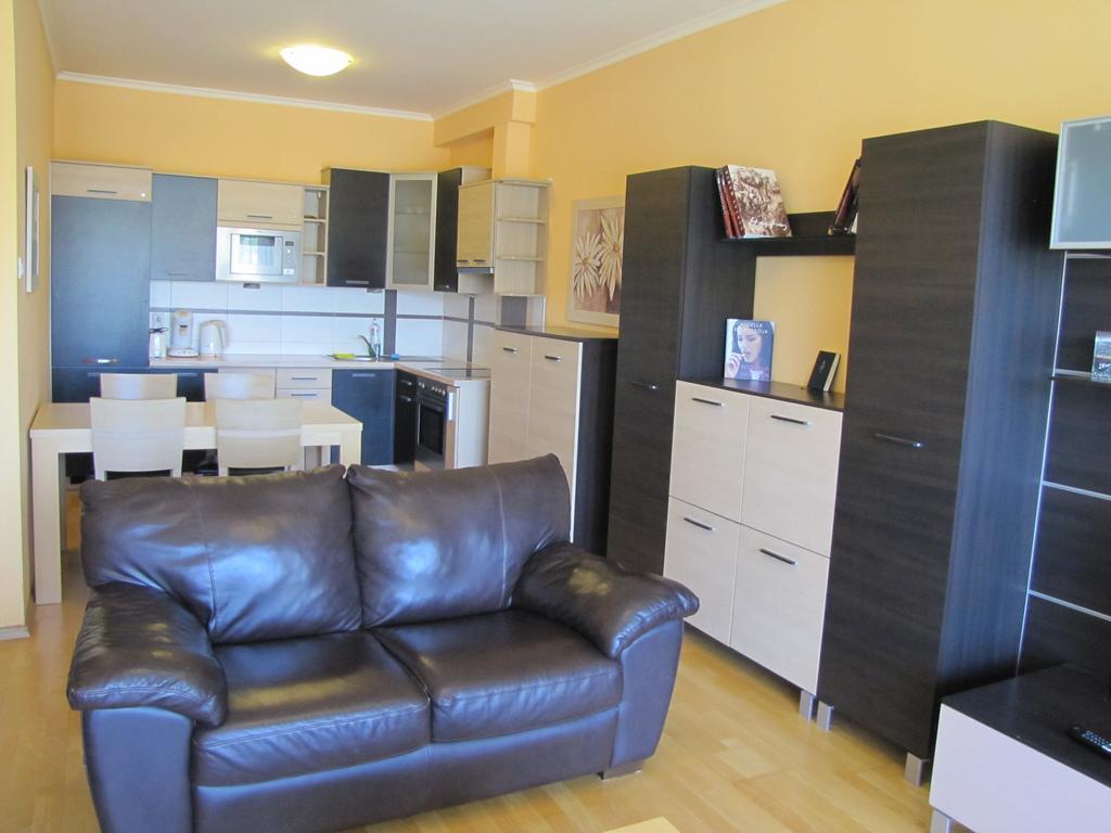 Dunalux Apartman Gyor Room photo